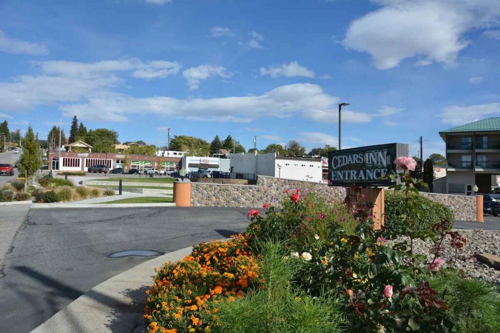 Cedars Inn