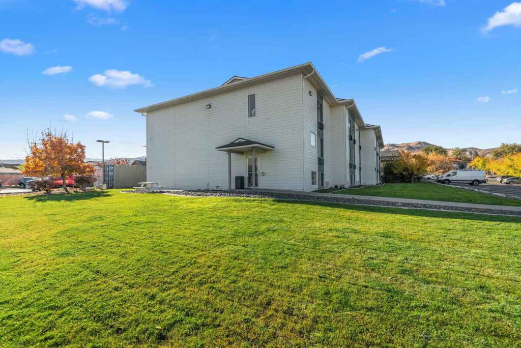 Clarion Pointe Wenatchee
