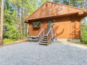 Dog-friendly woodland cabin